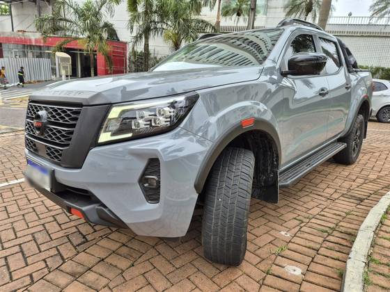 NISSAN FRONTIER 2.3 16V TURBO DIESEL PRO4X CD 4X4 AUTOMÁTICO